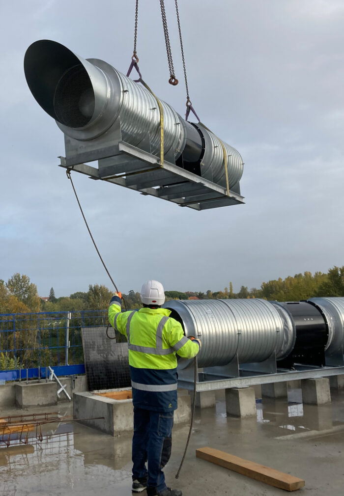 Travaux acoustiques : pose de silencieux