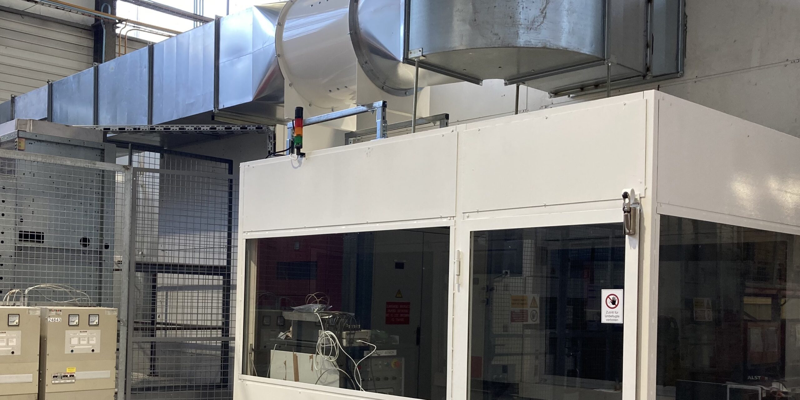 L'installation d'un système d'aéraulique industrielle dans un environnement professionnel est essentielle pour favoriser le confort et la sécurité des employés.