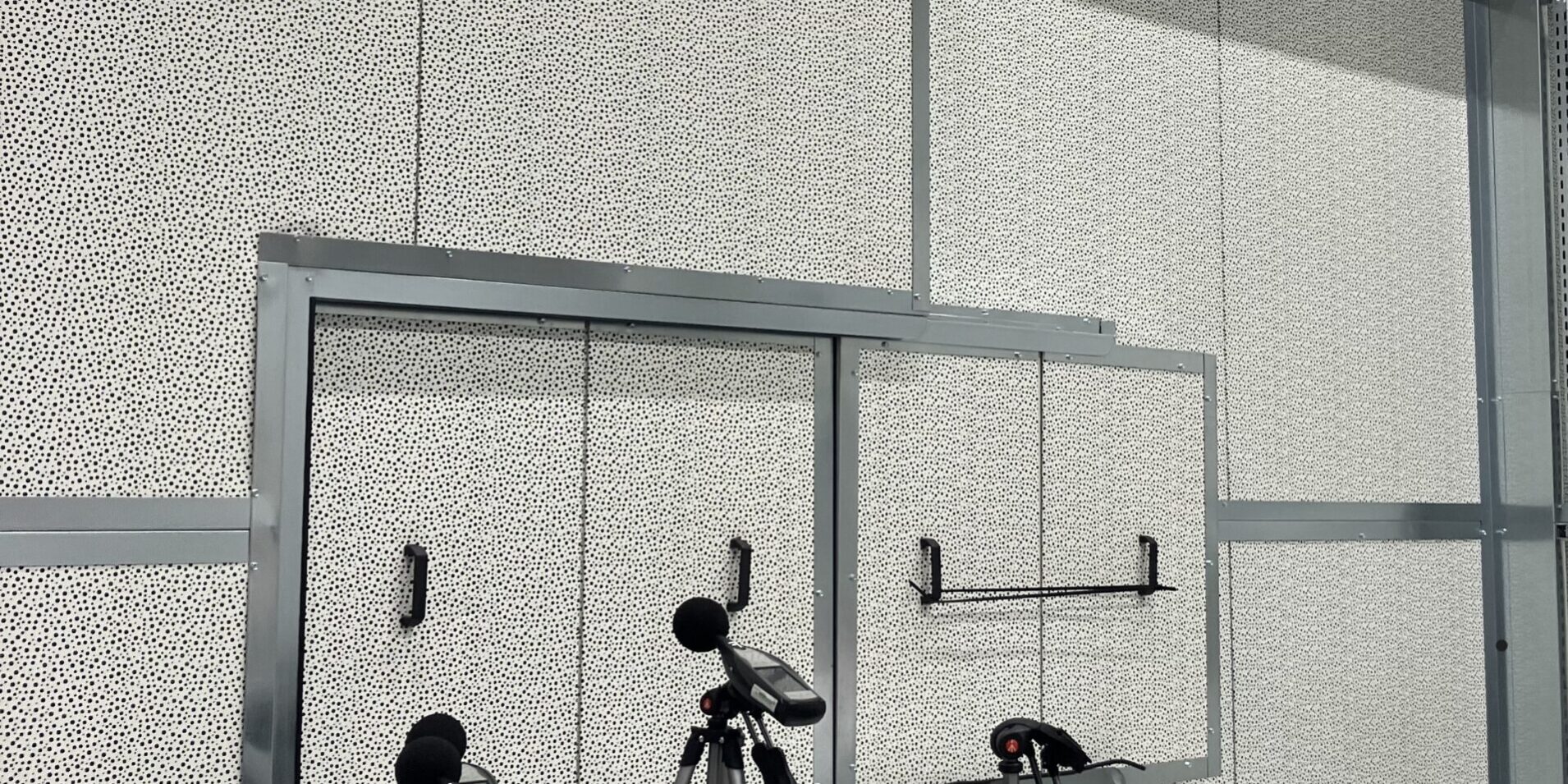 La conception de traitement acoustique est le premier pas vers une bonne gestion des bruits indésirables.