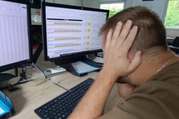 Le bruit au travail nuit à la santé auditive et à la productivité.